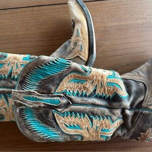 CORRAL COWBOY BOOTS